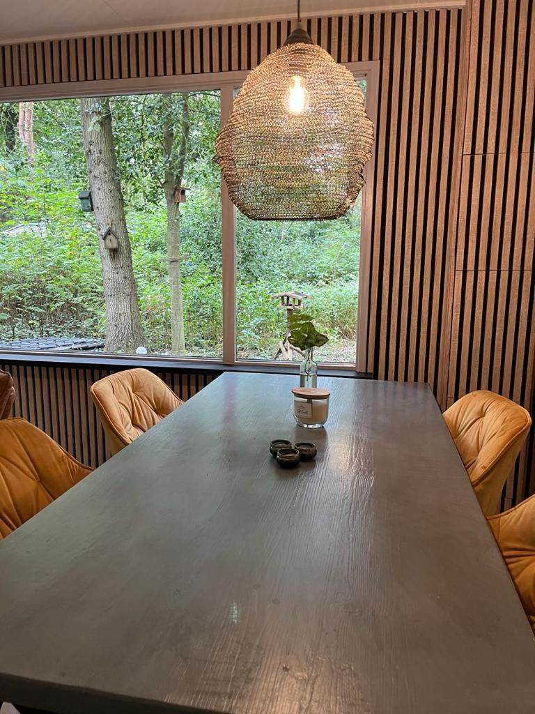 Huisje In Het Bos Zuidlaren Eksteriør bilde