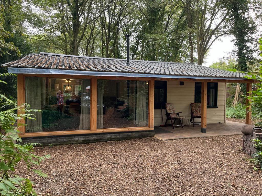 Huisje In Het Bos Zuidlaren Eksteriør bilde